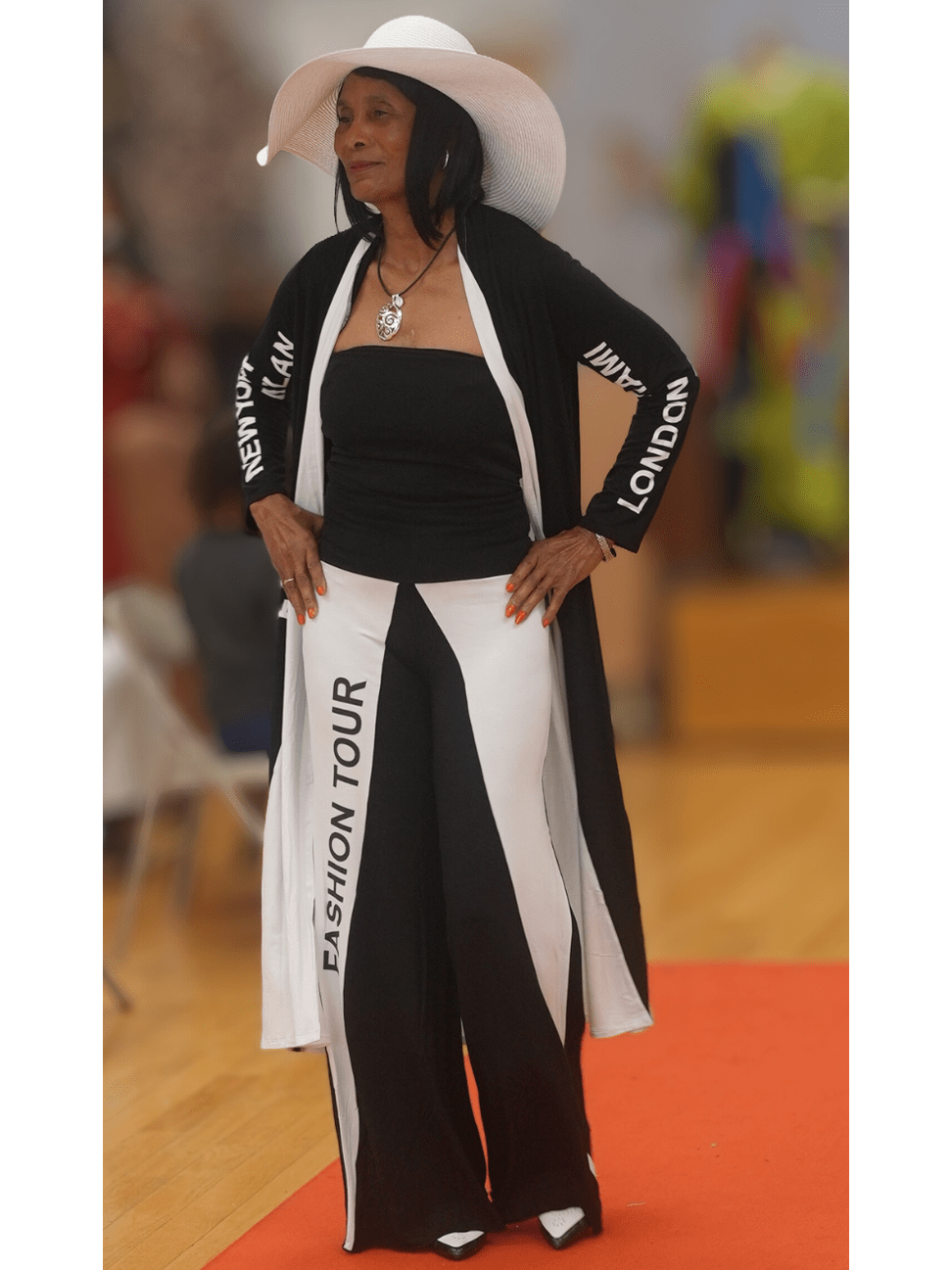 Fashion Tour Duster Set