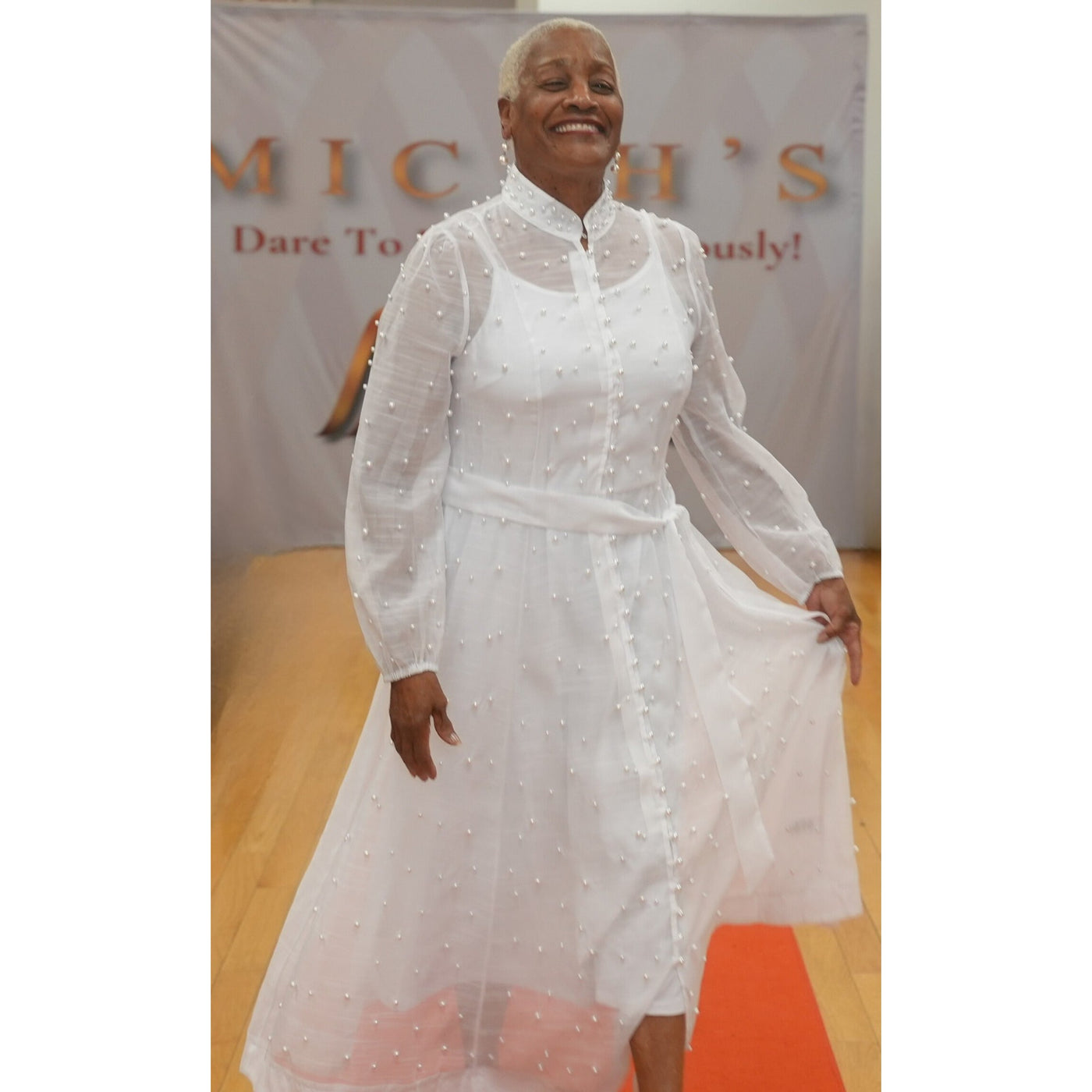 White Pearl Lined Lace Dress Plus